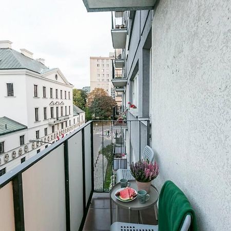 Piekne, Przestronne Mieszkanie Przy Placu Teatralnym. Varsóvia Exterior foto